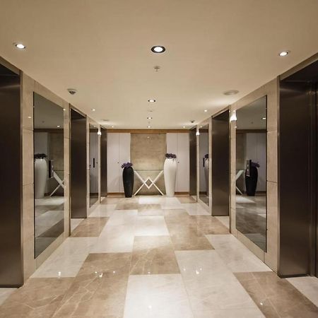 Batumi Aparthotel Orbi Twin Skyscraper Bagian luar foto